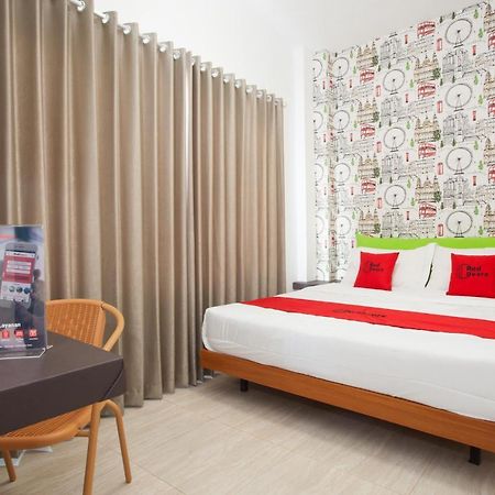 מלון באטו Reddoorz Near Museum Angkut Batu מראה חיצוני תמונה